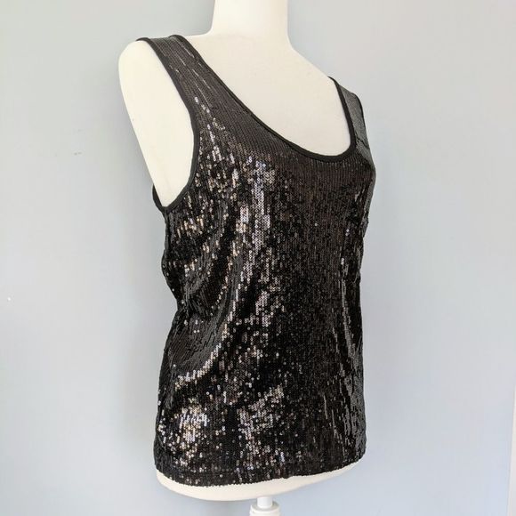 $5 in bundle 🍏 urban outfitters Black sequin tank with pocket M - Picture 1 of 8
